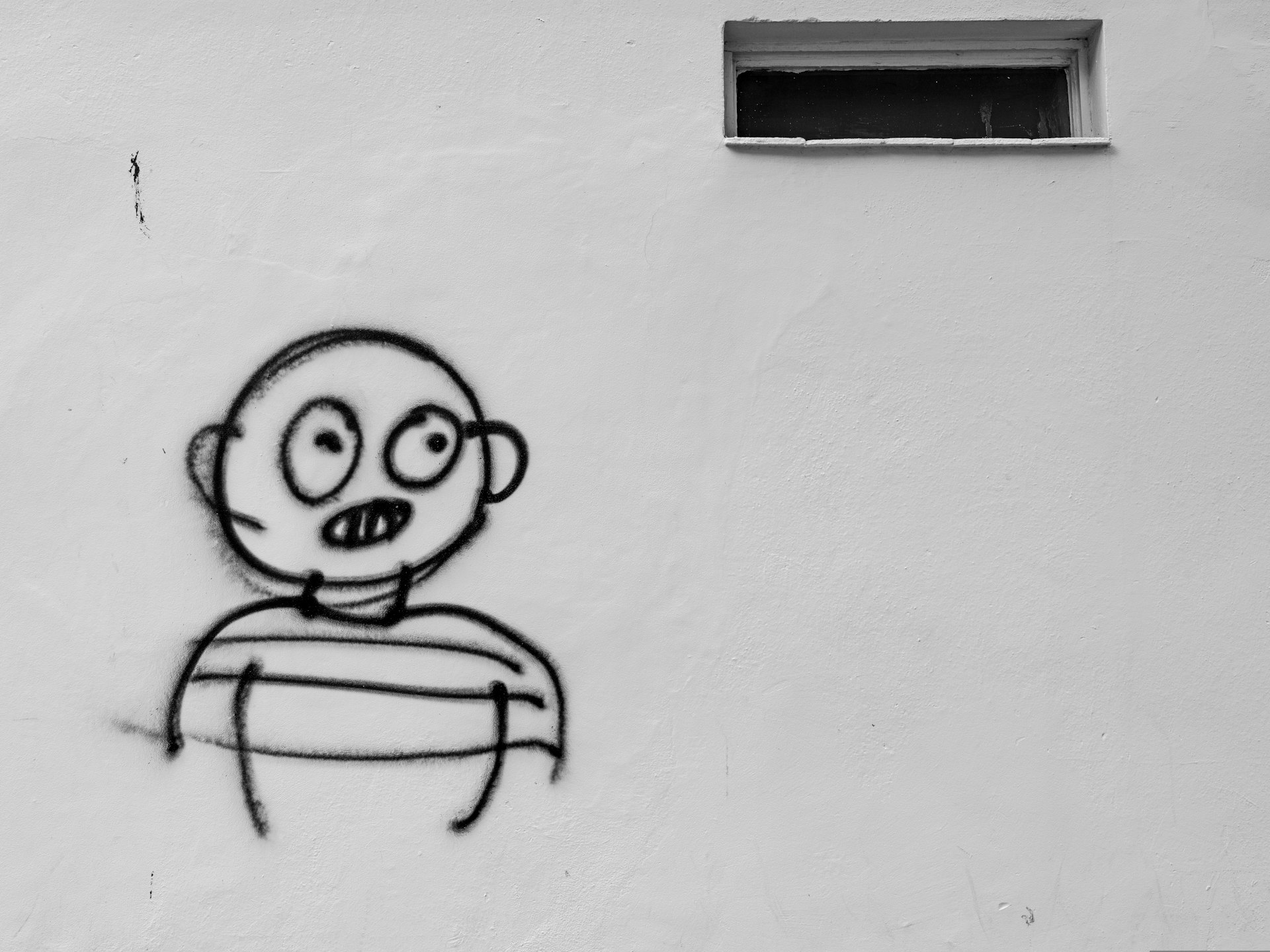 black and white wall mounted lamp